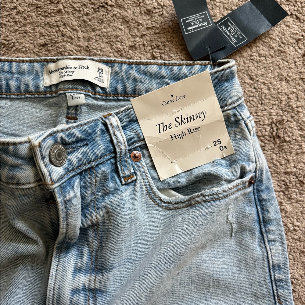 Skinny High Rise Jeans - Picture 6 of 7